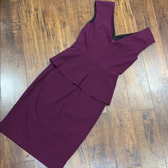 Le chateau Peplum dress - Picture 4 of 4